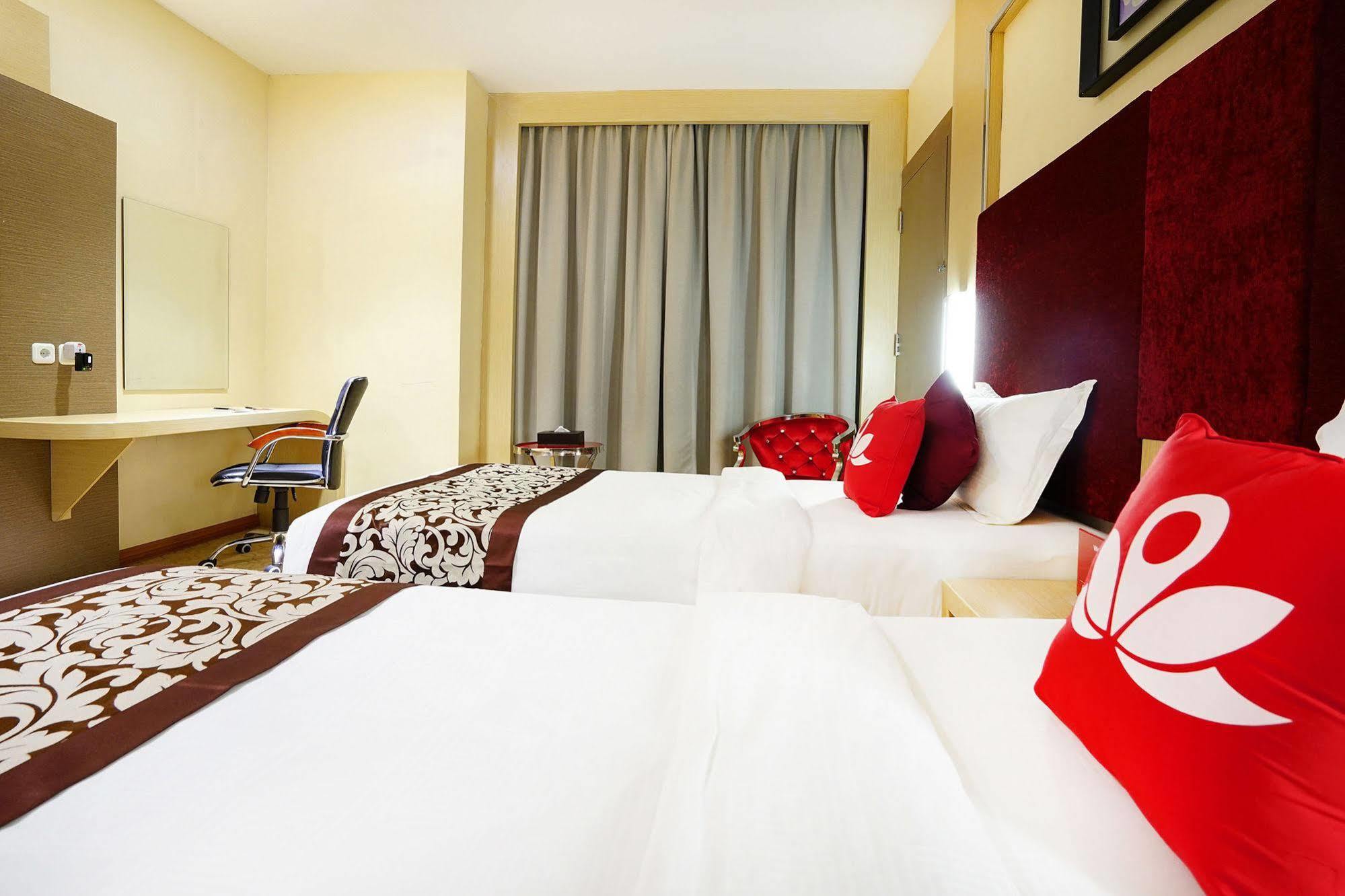 เซน รูมส์ เนียร์ บีซีเอส มอลล์ เปนูอิน Hotel Batam ภายนอก รูปภาพ
