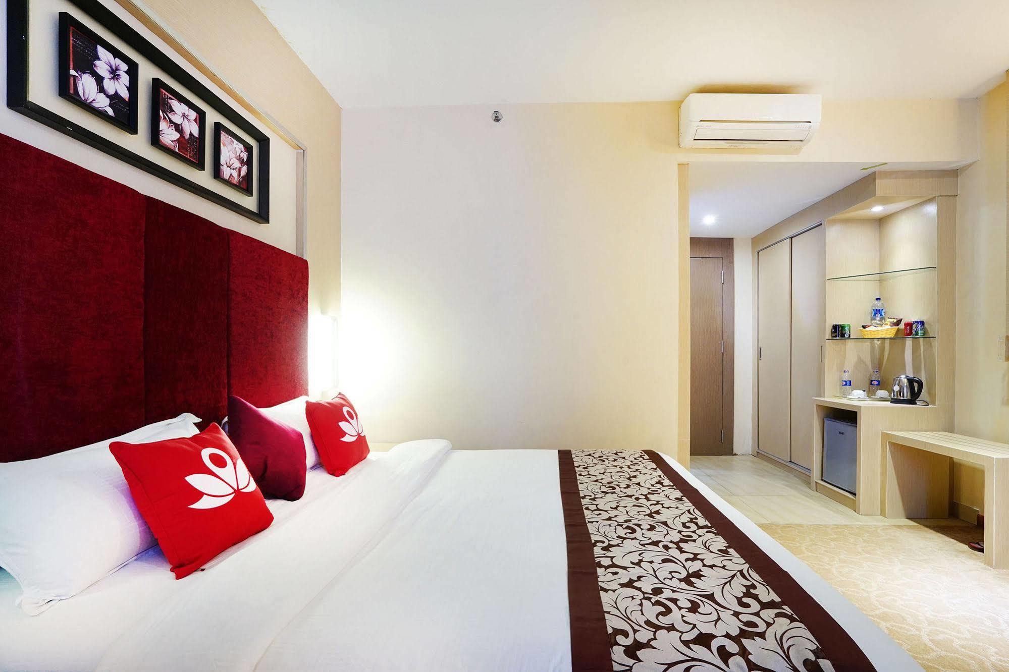 เซน รูมส์ เนียร์ บีซีเอส มอลล์ เปนูอิน Hotel Batam ภายนอก รูปภาพ