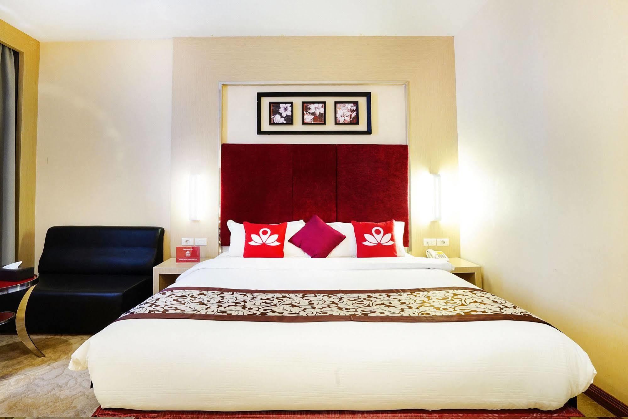 เซน รูมส์ เนียร์ บีซีเอส มอลล์ เปนูอิน Hotel Batam ภายนอก รูปภาพ